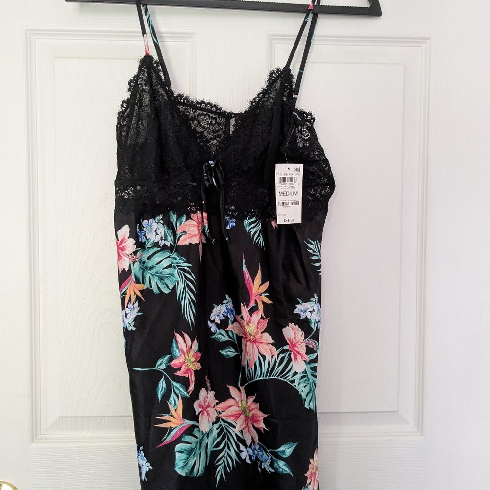 Floral Lace Trim Nightgown - Black